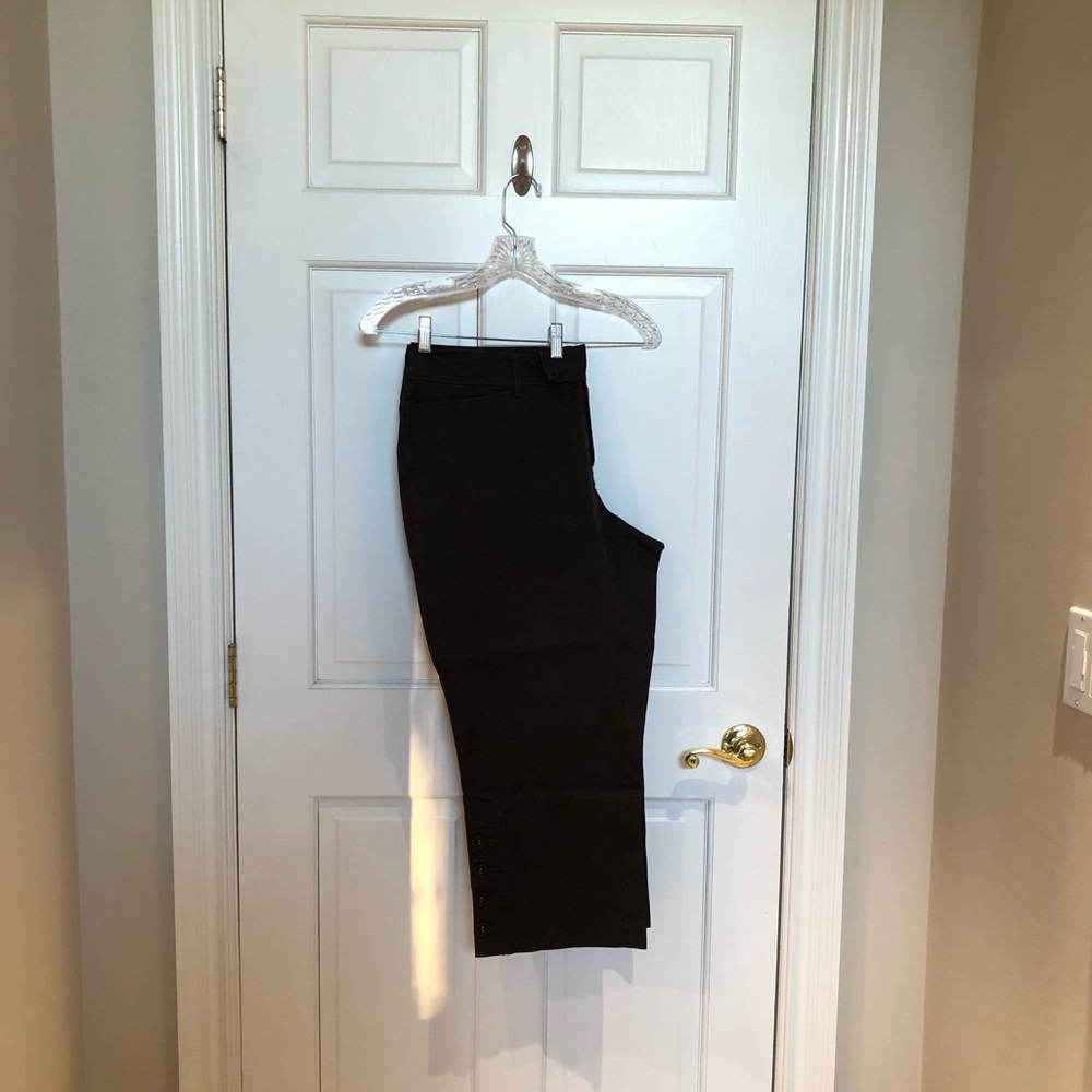 Cotton brown Capri pants size 18